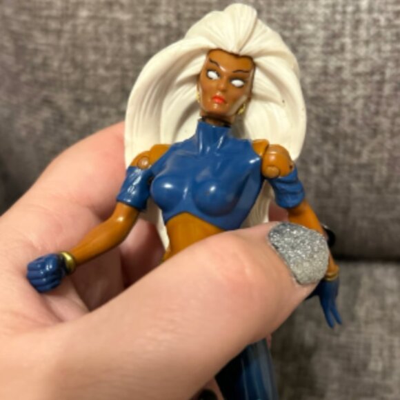 Marvel X-Men Storm Robot Fighter Action Figure ToyBiz Vintage 1997 - Picture 2 of 3